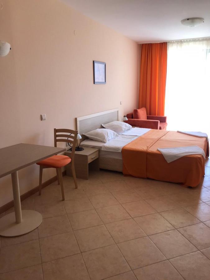 Holiday Apartcomplex Royal Sun 써니비치 외부 사진