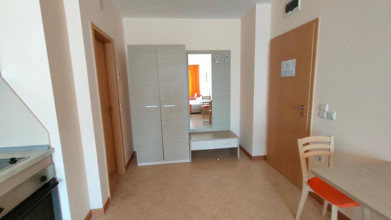 Holiday Apartcomplex Royal Sun 써니비치 외부 사진